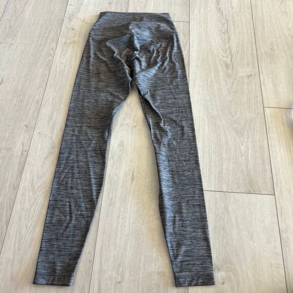 Lululemon women’s leggings size 4 - Picture 6 of 9